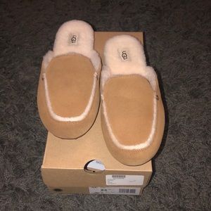 Women’s ugg slippers